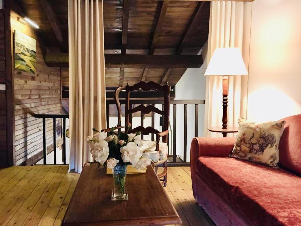 El Piornal Guest House Navarredonda de Gredos Luaran gambar
